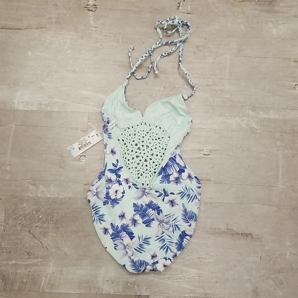 💕FRANKIES BIKINIS💕 Poppy One Piece Swimsuit ~ Hawaiian Mist Crochet S NWT